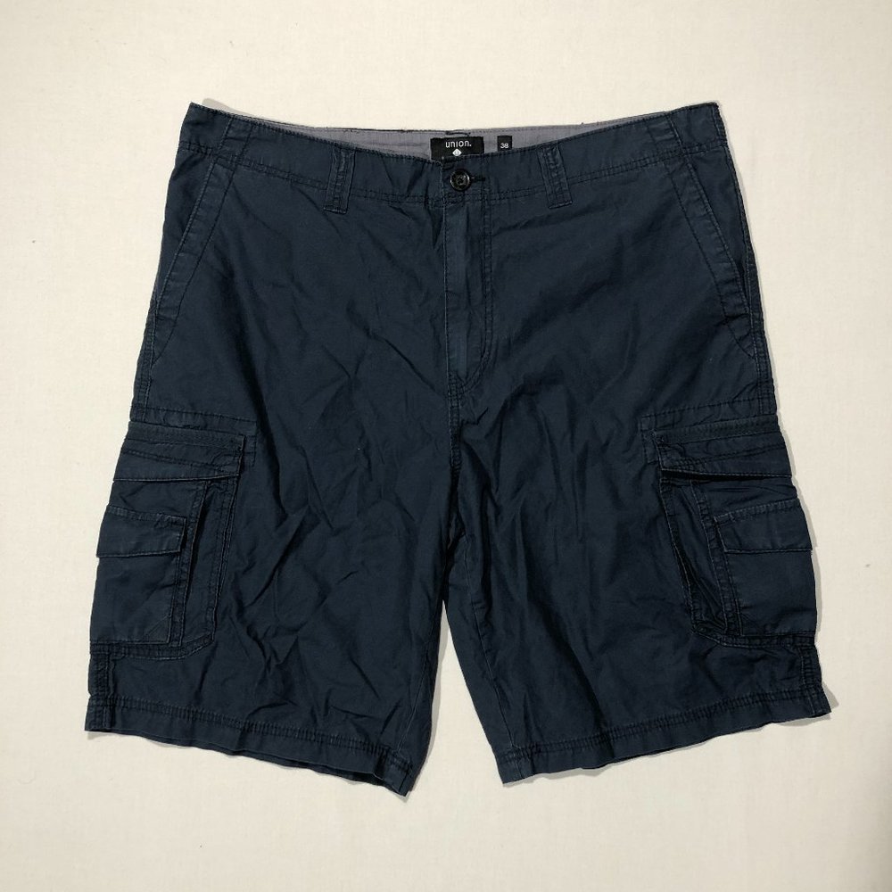 Union Men's Size 38R Navy Blue Flat Front Cargo Shorts